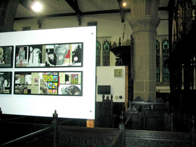 Ausstellung der Dortmunder Gruppe in der Musumskirche in Leeds / England 2009 (C) Gine Selle 2009