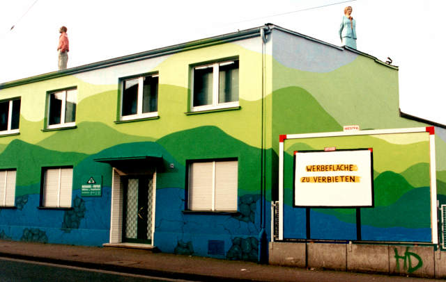 Fassadengestaltung und Plakatwandaktion in Dortmund 2003 (C) Gine Selle